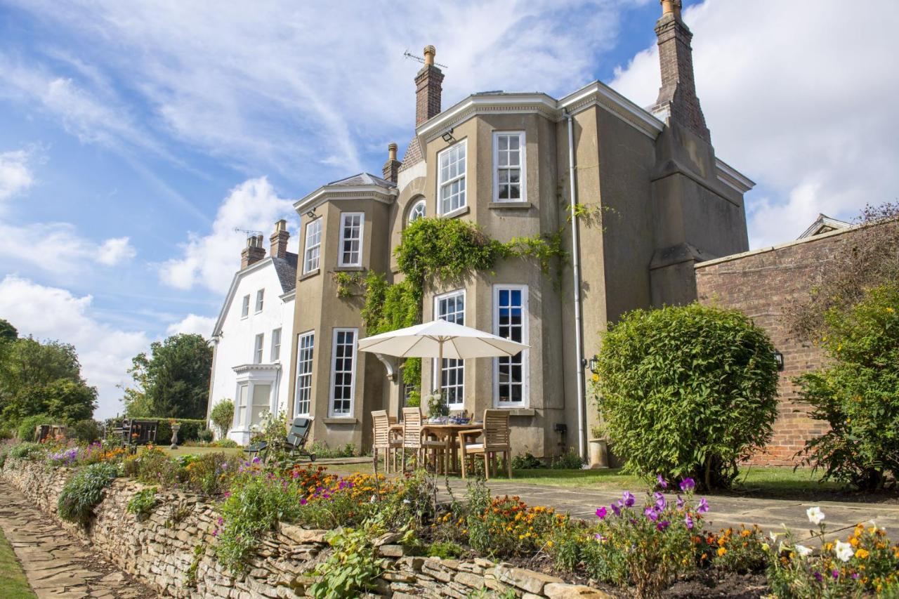 Upper Helmsley Hall Йорк Екстериор снимка